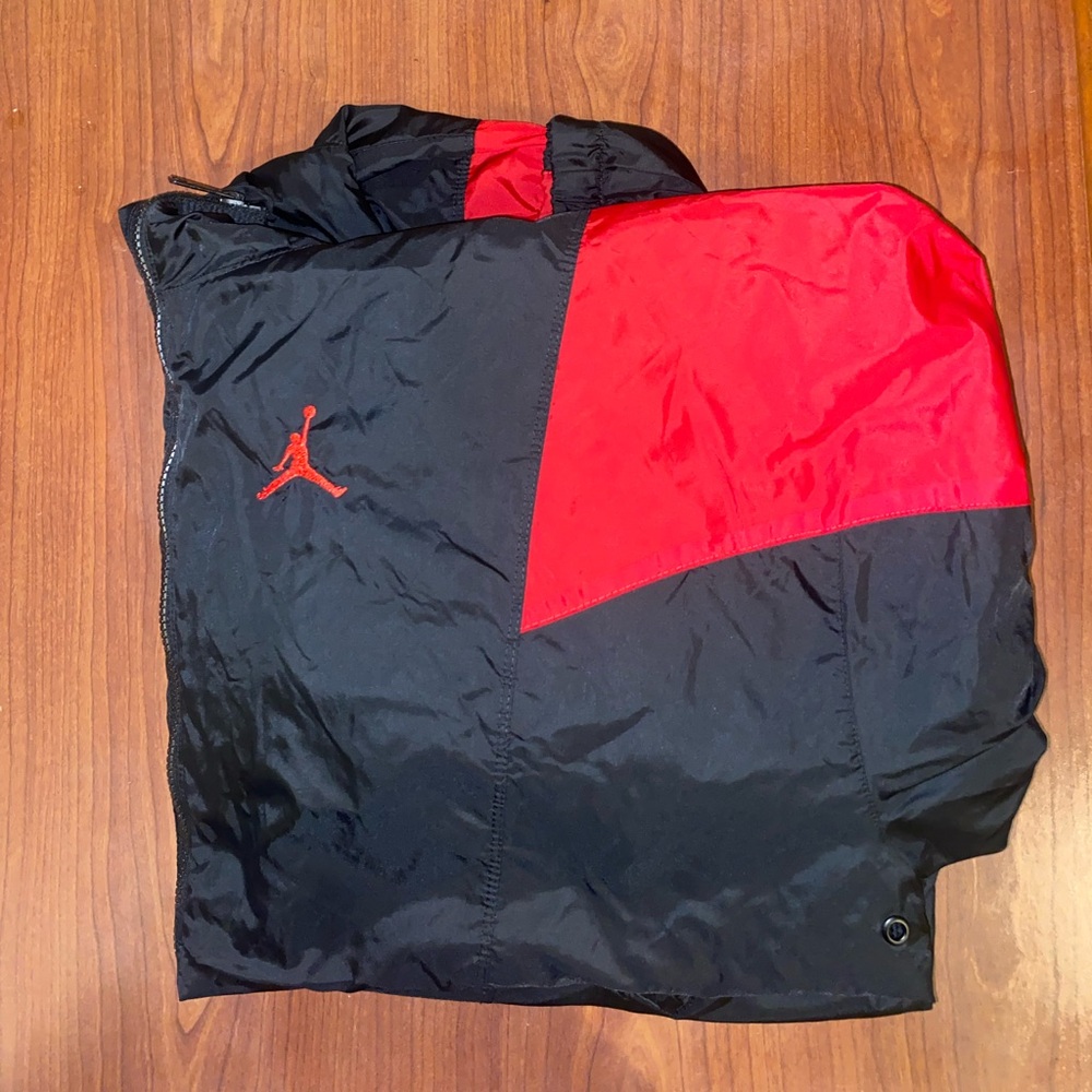 Vintage Jordan Black and Red Men's Windbreaker Jacket